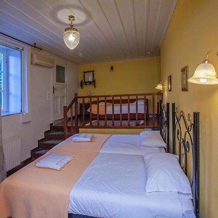 Byron Traditional Hotel Nafplio Exterior photo
