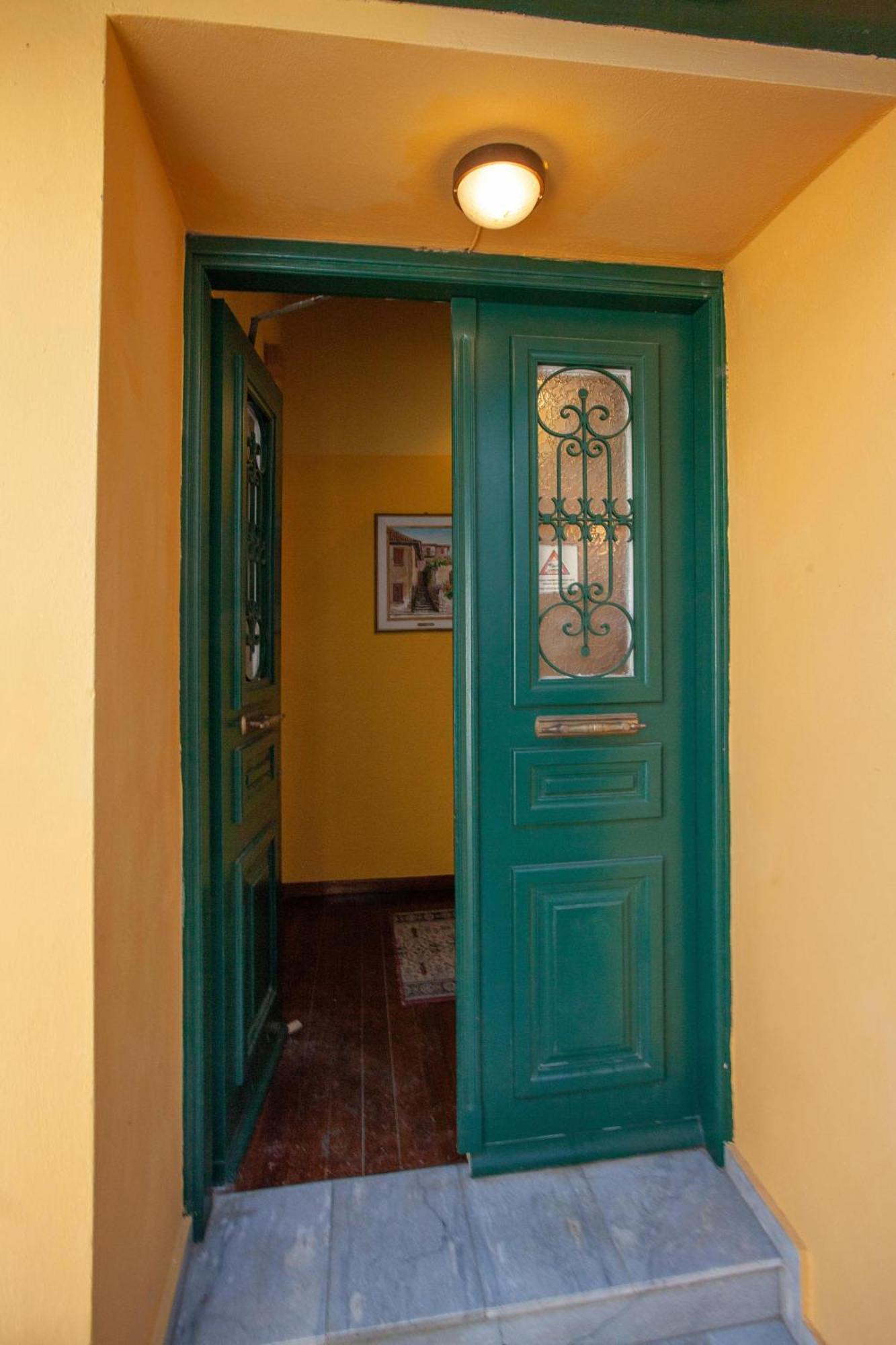 Byron Traditional Hotel Nafplio Exterior photo