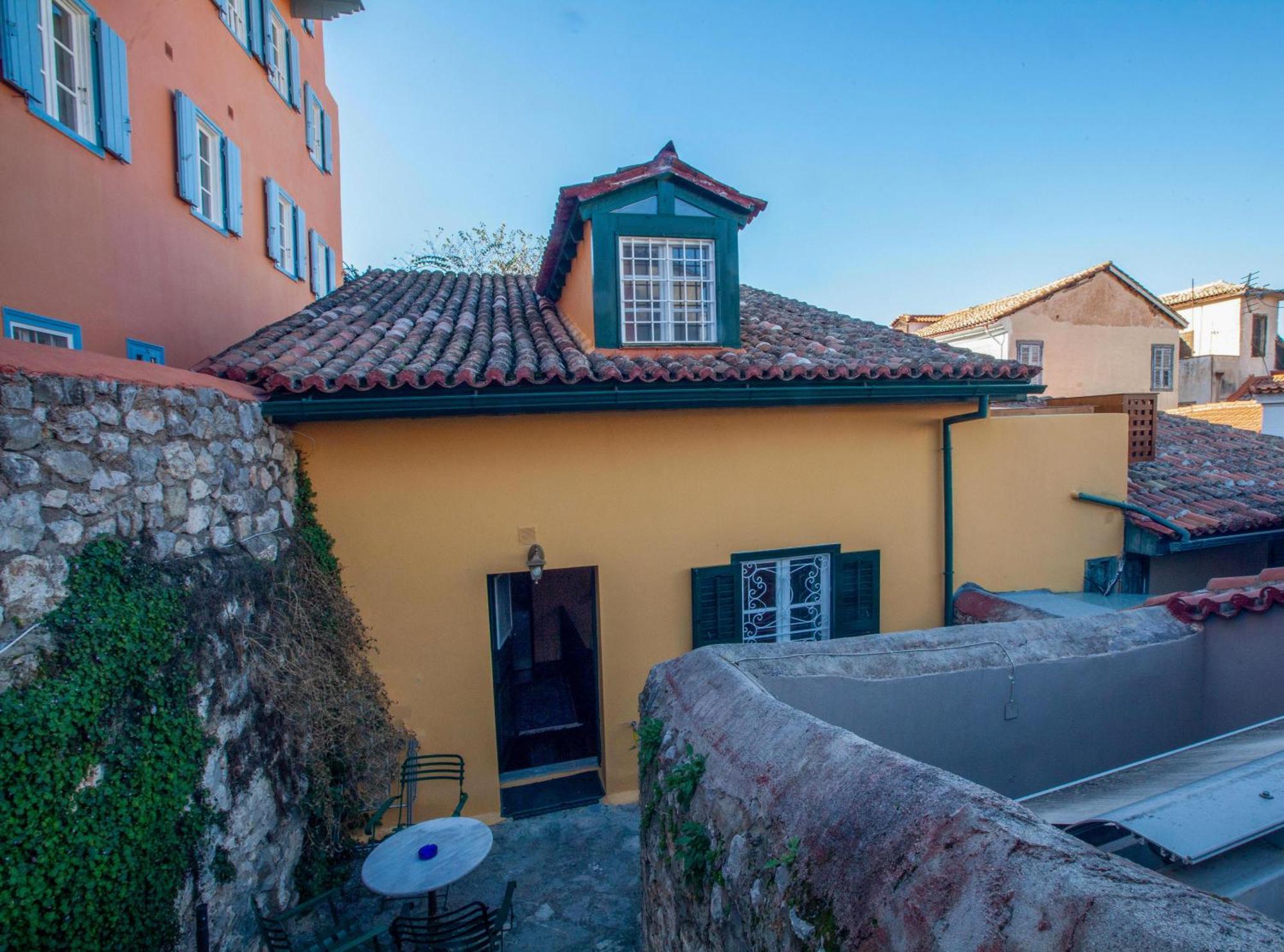 Byron Traditional Hotel Nafplio Exterior photo