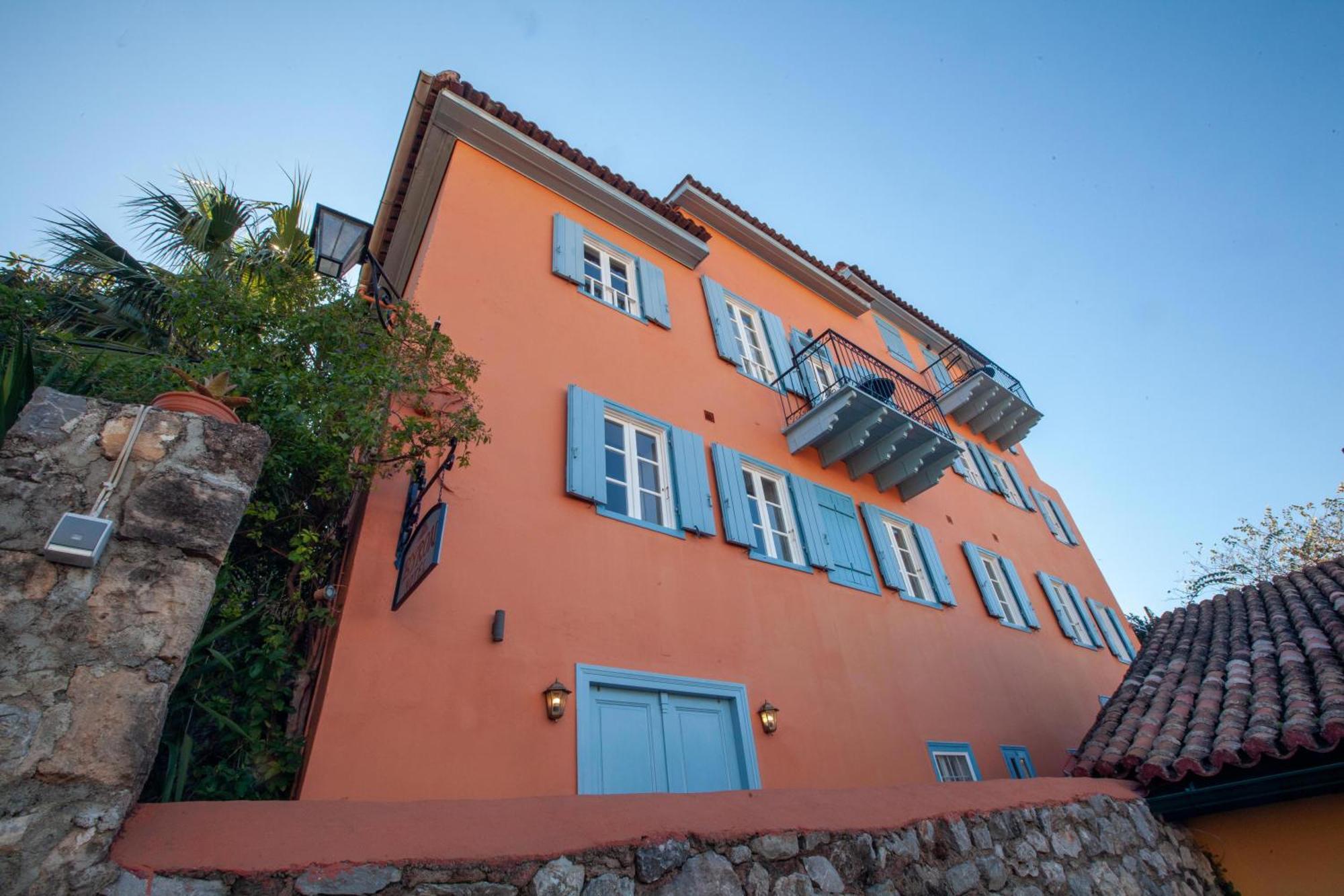 Byron Traditional Hotel Nafplio Exterior photo