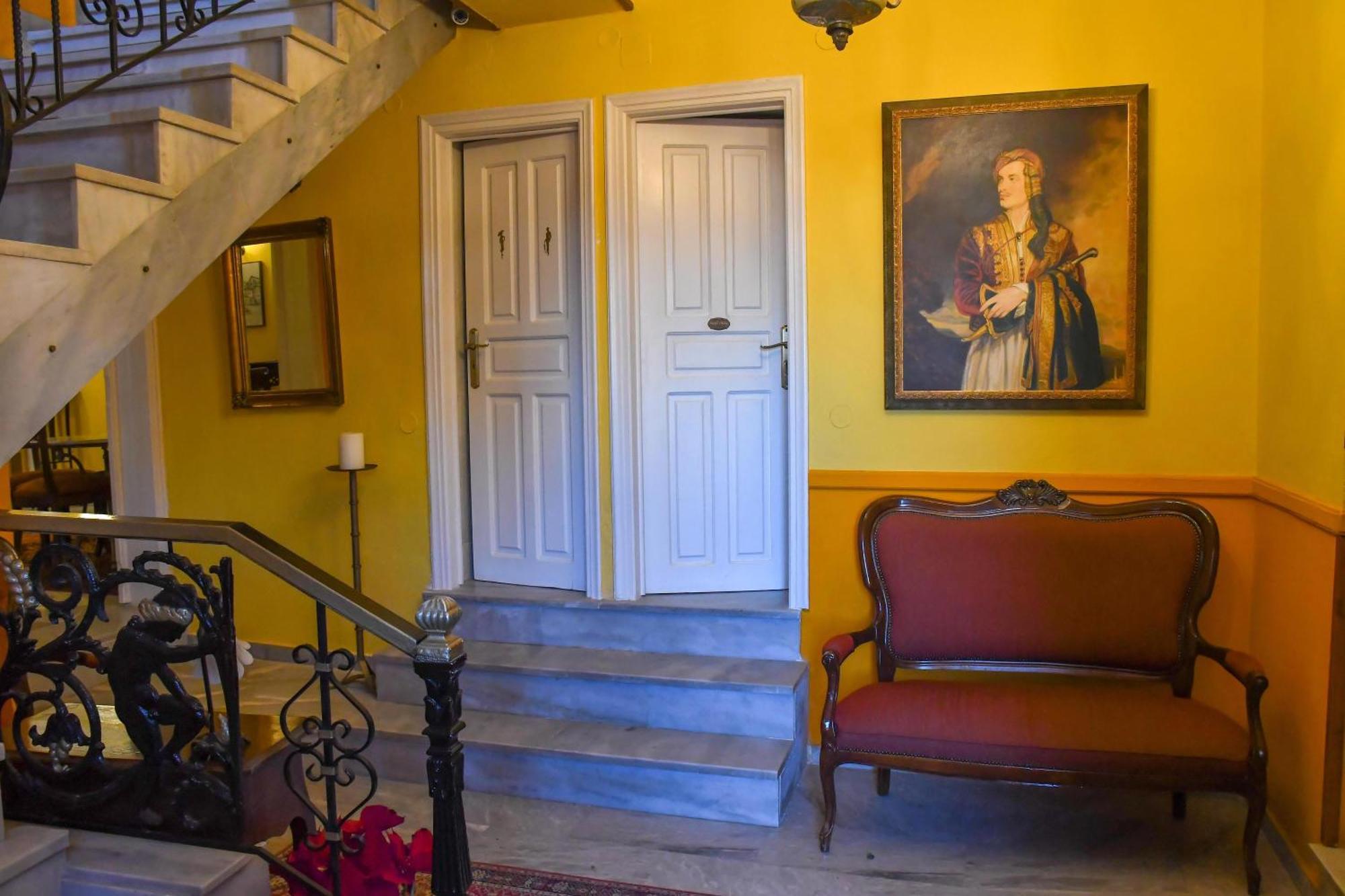 Byron Traditional Hotel Nafplio Exterior photo