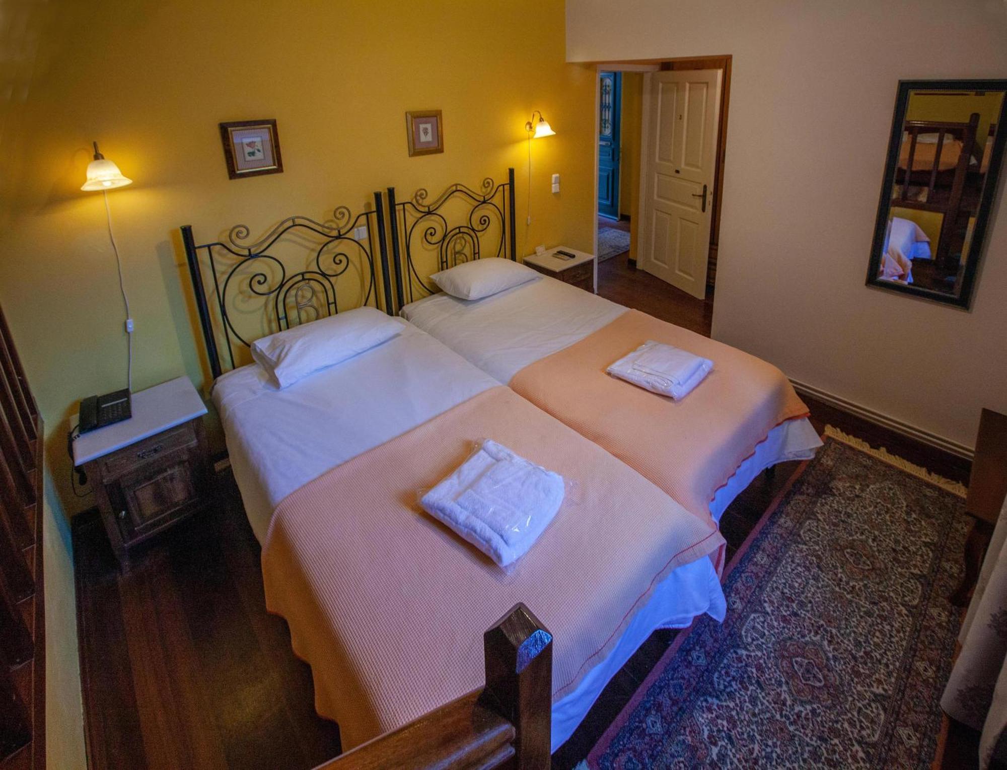 Byron Traditional Hotel Nafplio Room photo