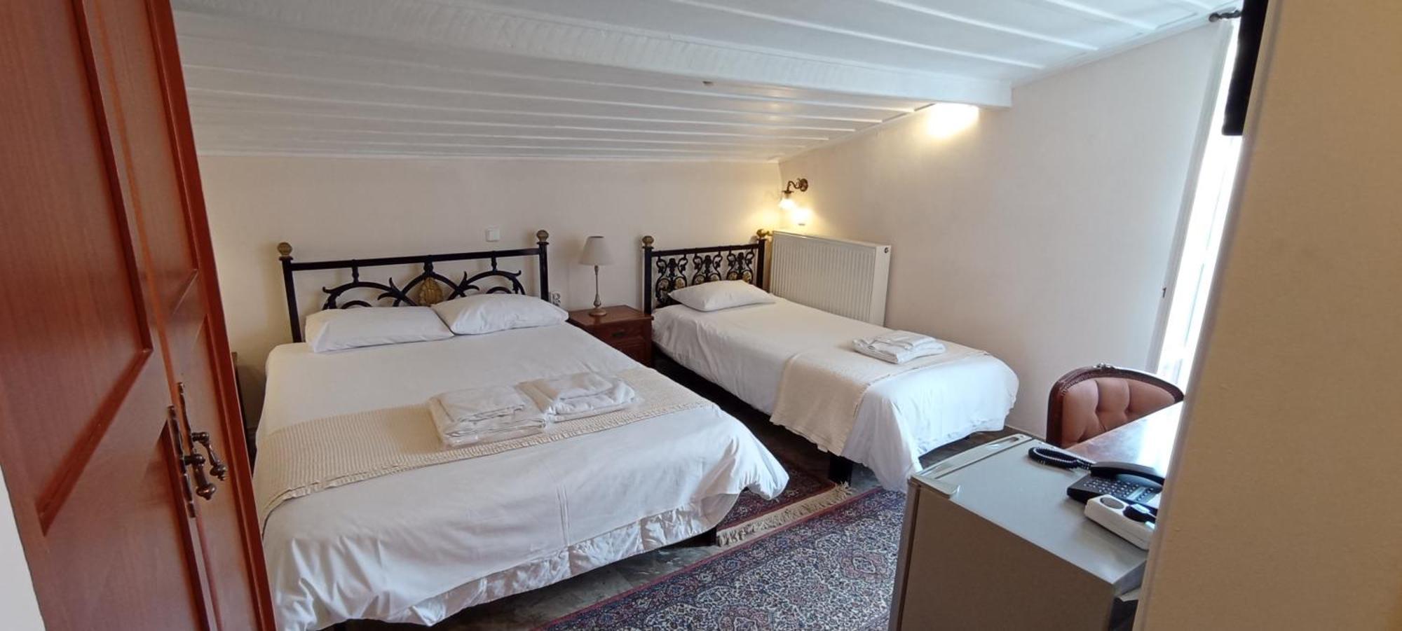 Byron Traditional Hotel Nafplio Room photo