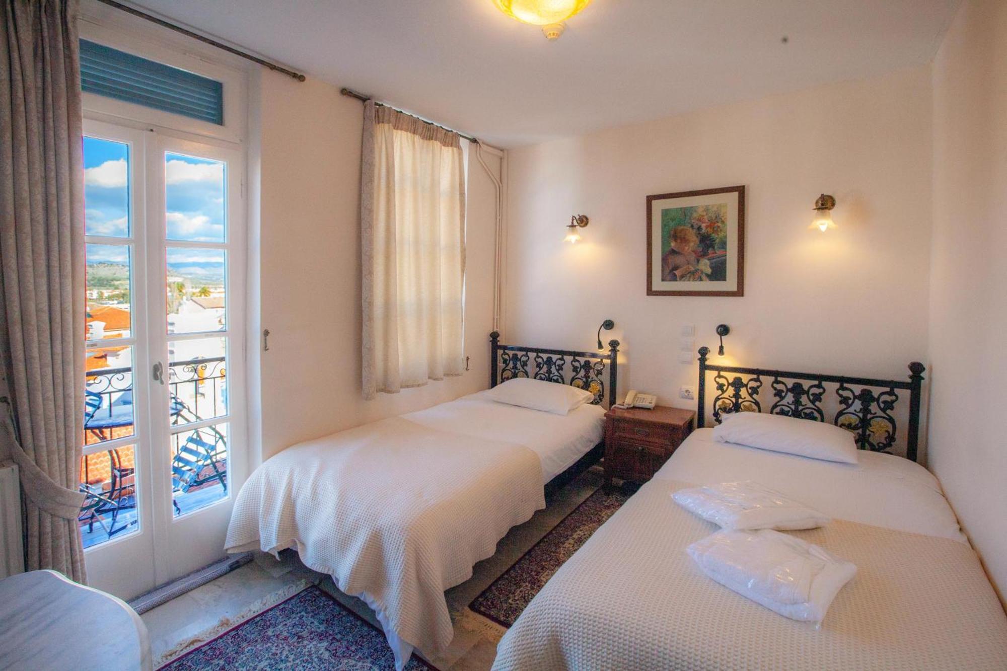 Byron Traditional Hotel Nafplio Room photo