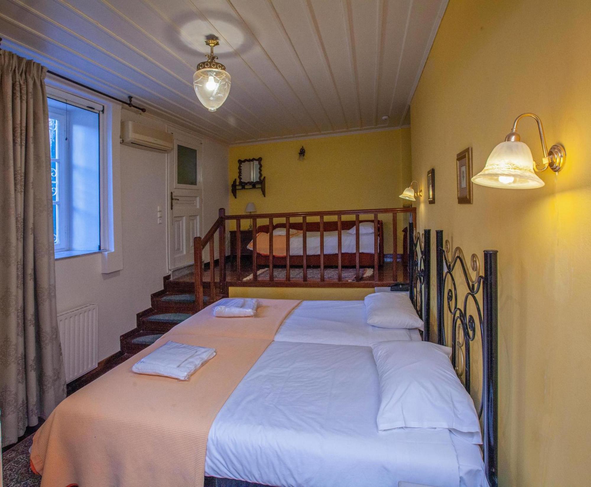 Byron Traditional Hotel Nafplio Exterior photo